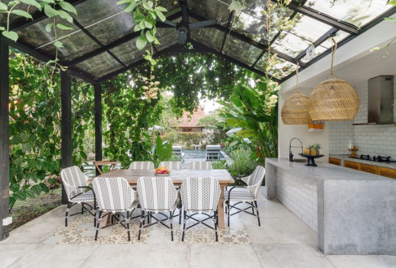 Choosing the Best Worktop for Outdoor Kitchens
