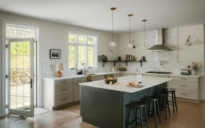 From Warm Neutrals to Bold Veining: 5 Kitchen Trends Worth Following